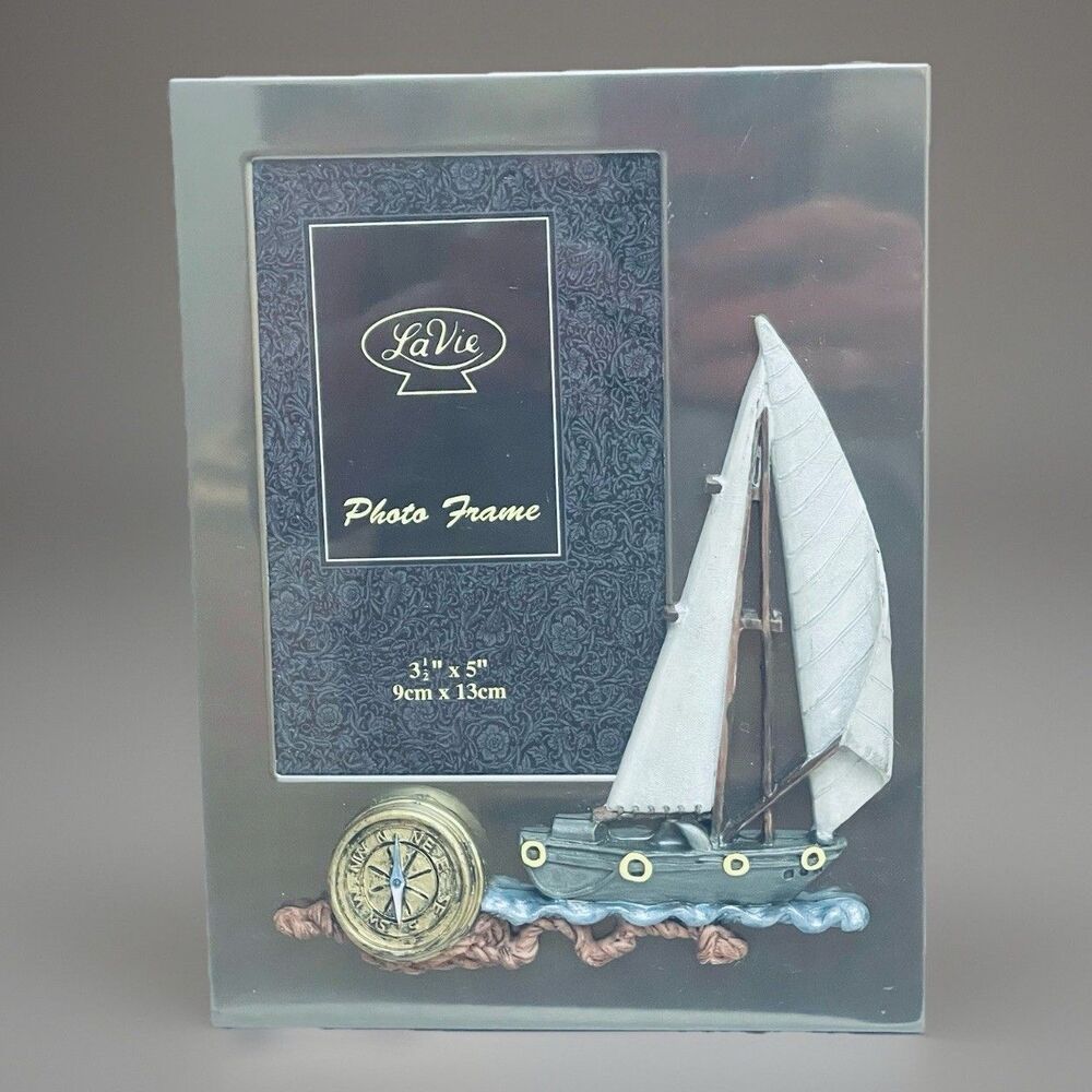 LaVie Chrome Nautical Picture Frame Sailboat Compass Design 3.5x5 w/ Glass